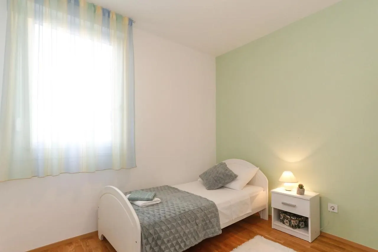 Apartment Miki Split